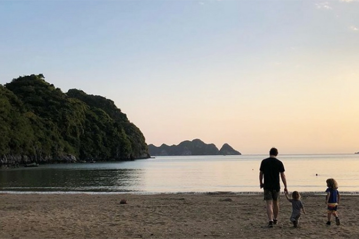 Tùng Thu Beach in Cat Ba